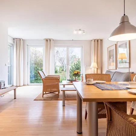 Gruene Strasse G5 *